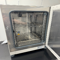 Thermo HERAtherm Incubator image 0